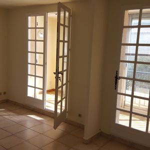 Location Appartement 1 pièce 28m² - Photo 3