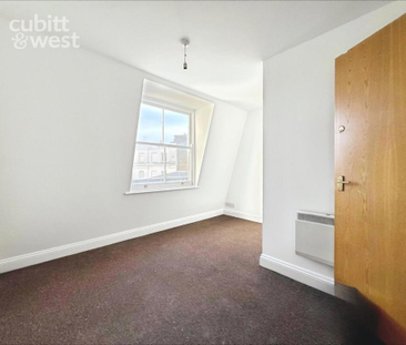 3 bedroom apartment to rent - Photo 4