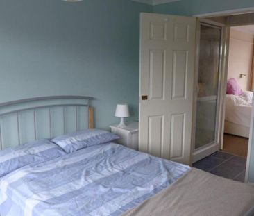 3 bedroom detached house to rent - Photo 3