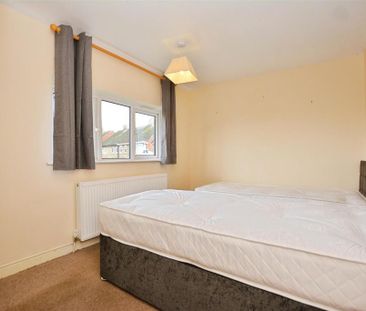 3 bedroom semi-detached house to rent - Photo 6