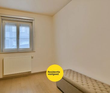 Modern appartement met koer/terras en garagebox in Bekegem - Photo 3