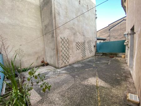 Location Appartement 2 pièces 45m² BESANCON 25000 - Photo 5