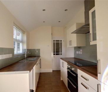 2 bedroom terraced house to rent - Photo 5