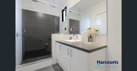 Modern, Comfortable, and Ready to Move In! - Photo 3