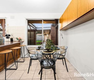 Charming 4 Bedroom Family Home in St Albans - Photo 6