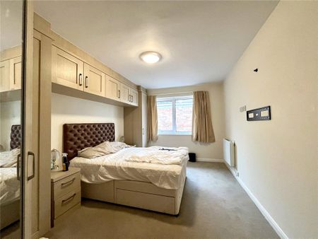 1 bedroom parking to rent - Photo 5