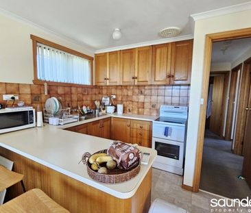 Unit with brand new bathroom - Photo 6