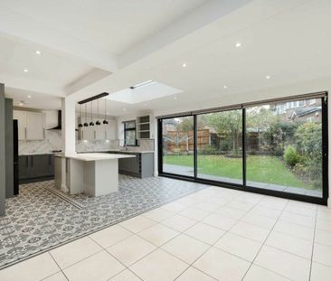 Walmington Fold, Finchley, N12 - Photo 1