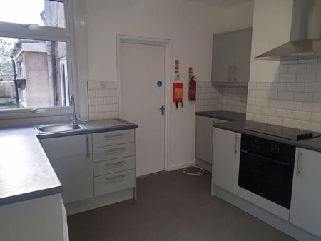 4 bedroom house share to rent - Photo 2