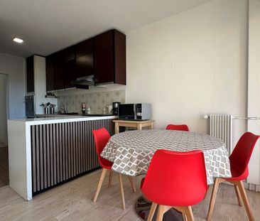 Location Appartement 5 pièces 111m² ECULLY 69130 - Photo 3