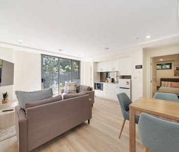 Brand New Fully Furnished Huge Ground Floor Two-Bedroom Garden Apar... - Photo 1