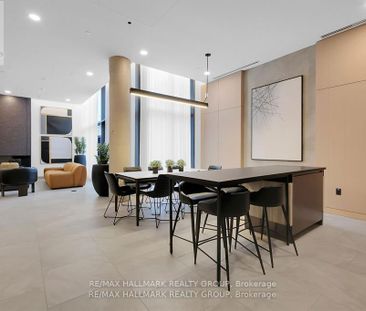 10 James st, Unit 409 - Photo 4