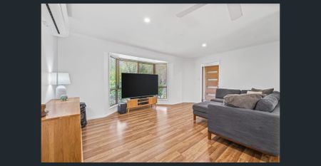 Modern Family Living in a Peaceful Arundel Cul-de-Sac - Photo 3