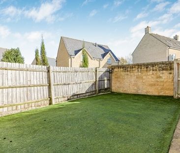 Larkspur Grove, Witney - Photo 2