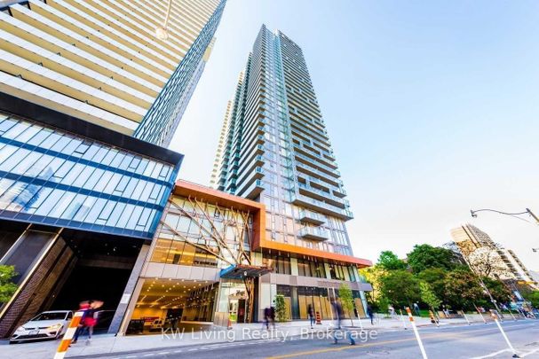 50 Wellesley Street East condo — Toronto, ON (3-Bedroom) - 3 Bedroom - Photo 1