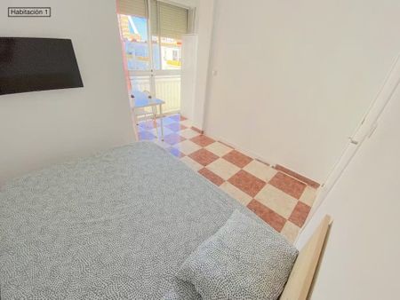 Barriada la Palmilla, Sevilla, Andalusia 41009 - Photo 3