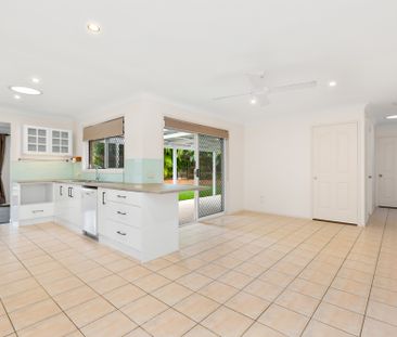 13 Sunnyvale Place, Belmont QLD 4153 - House For Rent | Domain - Photo 4