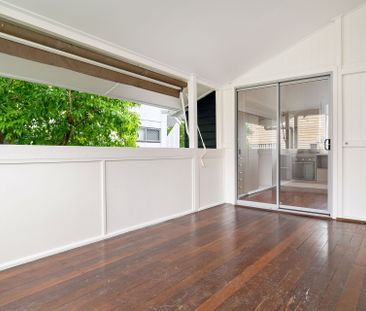 78 Plimsoll Street, Greenslopes. - Photo 2