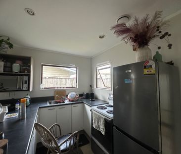 Cozy 3-Bedroom Family Home - Photo 4