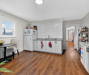 For Lease - 534 Rochester Street, Dows Lake - Civic Hospital and Ar... - Photo 1