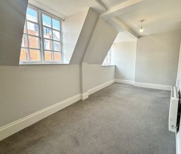 De Montfort Chambers, Leicester, LE1 - Photo 1
