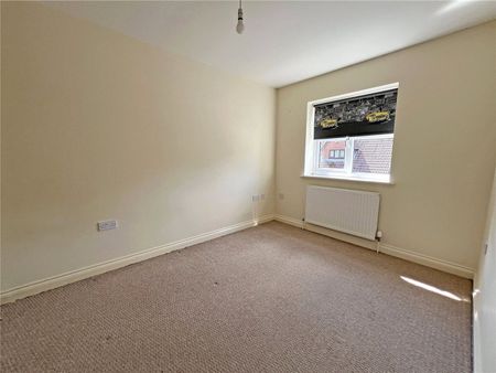 3 Bedroom House To Rent - Photo 2