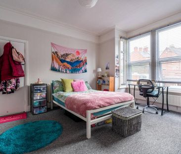 4 bedroom terraced house to rent - Photo 2