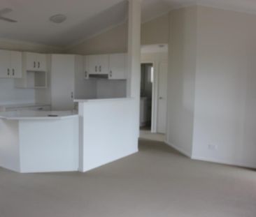 3 brm Home in Casuarina - *Rent increasing to $490 from 21/03/2026* - Photo 4
