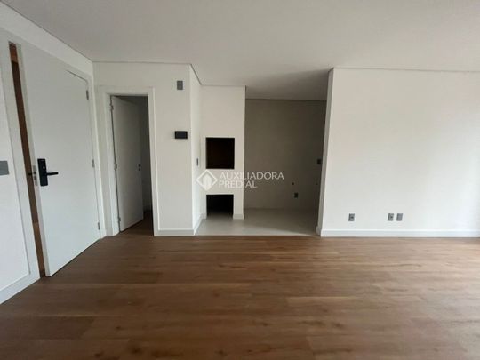 Apartamento com 1 quarto e 67m² para alugar em Centro, Gramado. - Photo 1