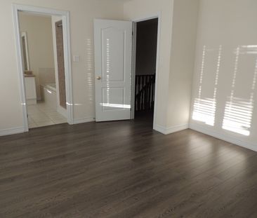 For Lease - 31 Russell Dawson Road, Markham, Ontario - Photo 4