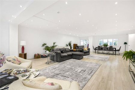 7 bedroom detached house to rent - Photo 4