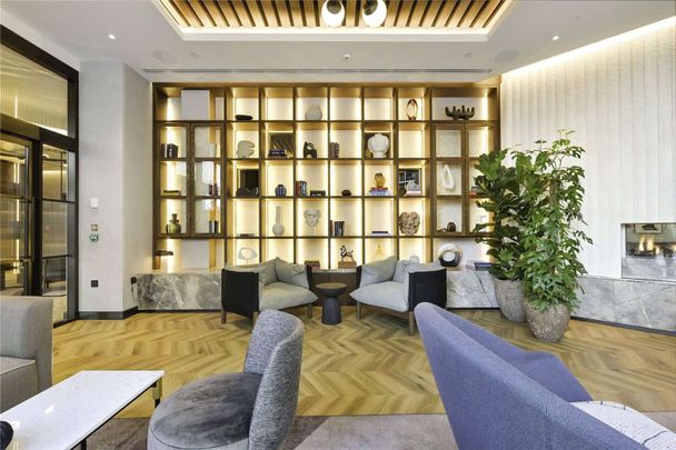 32 amenity spaces, including two rooftop swimming pools, rooftop terraces, sky-lounge bar, pet spa and games room. - Photo 1