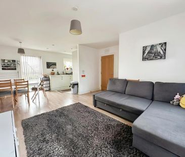 2 bedroom flat to rent - Photo 4