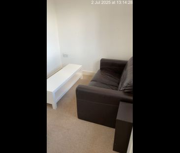 4 Bed Semi-Detached House, Home Leas Close, BS16 - Photo 1