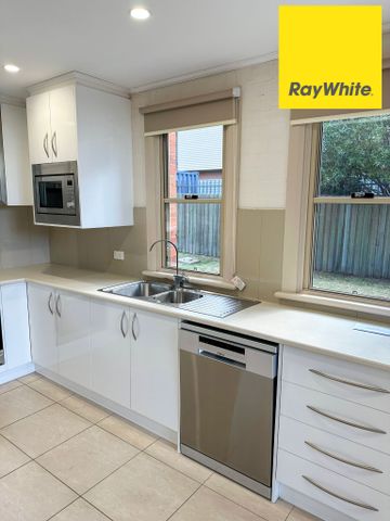 Home For Rent - Photo 4