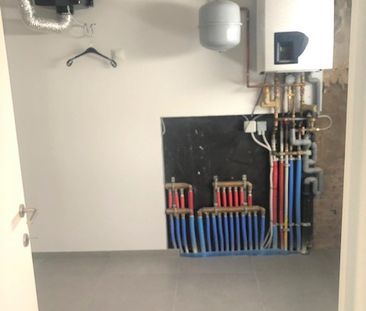 Gerenoveerde rijwoning in Wervik met twee slaapkamers, tuin. - Photo 6