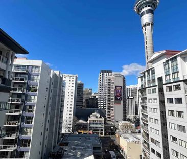 2 Bedroom Modern CBD Apartment ! - Photo 4