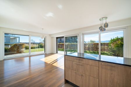 Beautiful 3.5 room apartment near the EHL! - Photo 3