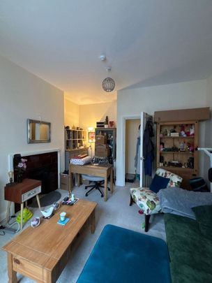 Queens Square, Brighton - Photo 1