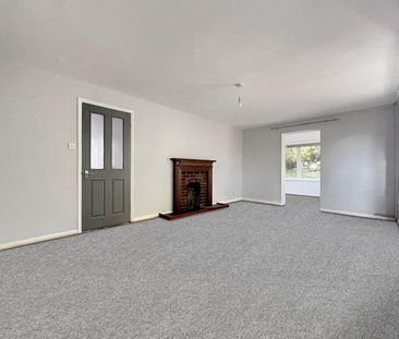 3 bedroom end of terrace house to rent - Photo 5