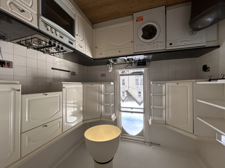 2 bedroom flat to rent - Photo 4