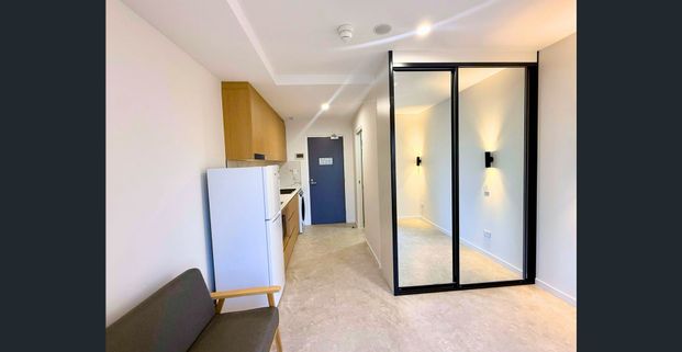 Brand New Furnished Studio – Available to Move In - Photo 1