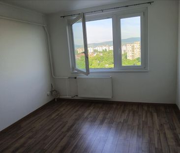 Kiadó felújított panel lakás - Budapest IV. kerület - Fotó 2