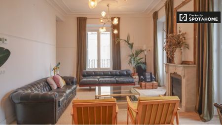 madrid, Community of Madrid 28012 - Photo 4