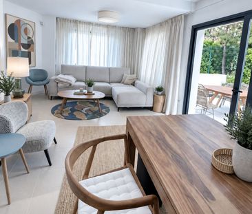 Townhouse in El Paraiso - Photo 4