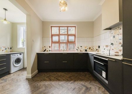 Boyd Road, SW19 2DF, London - Photo 4