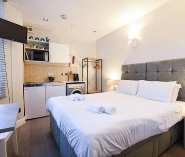 Studio to rent - Photo 3