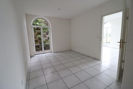 Wohnen mit Charme - Gartenwohnung mit Cheminée - Photo 2