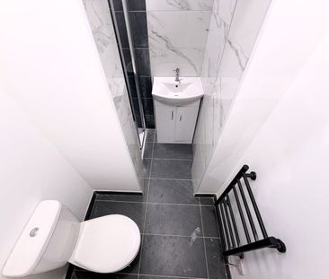 Studio Flat, Sellincourt Road, SW17 - Photo 5