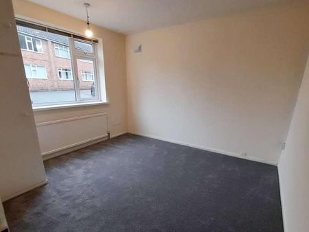 Barratt Close, Stoneygate, Leicester, LE2 - Photo 4